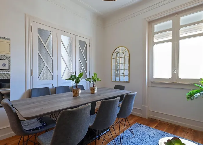 Guinea 19 By Interhome * リスボン