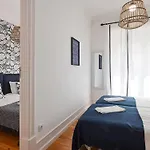 Guinea 19 By Interhome Lisbon