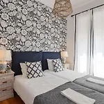 Guinea 19 By Interhome Lisbon