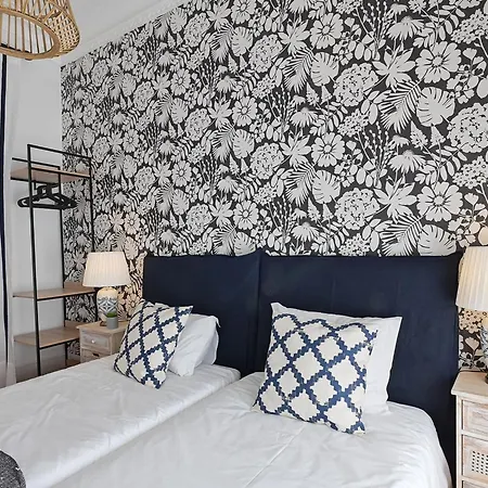 Guinea 19 By Interhome * Lisbon